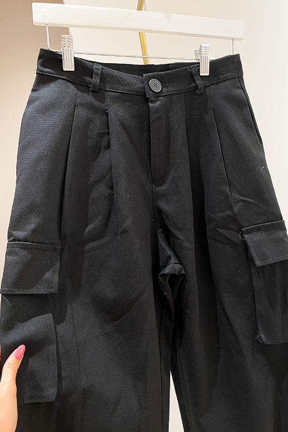 Haveone - Pantaloni neri cargo in cotone strutturato