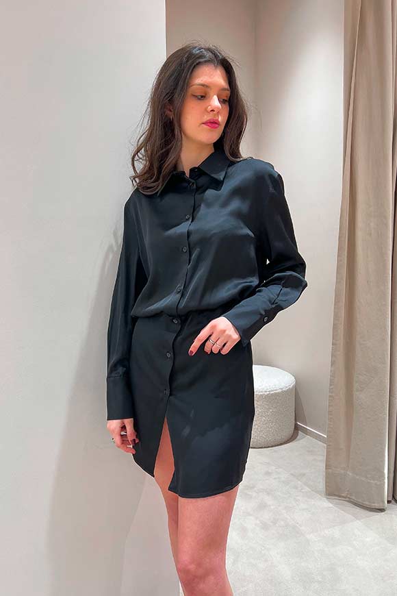 Vicolo - Black shirt dress in rounded satin
