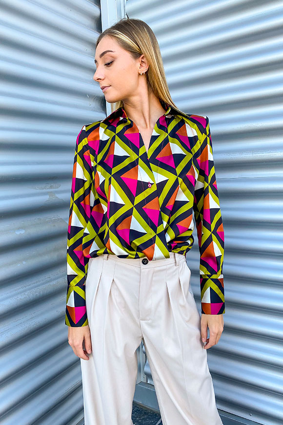 Vicolo - Rust, olive, magenta geometric patterned shirt