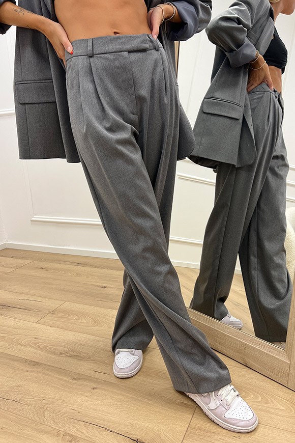 Actualee - Pantaloni grigi a palazzo con pinces