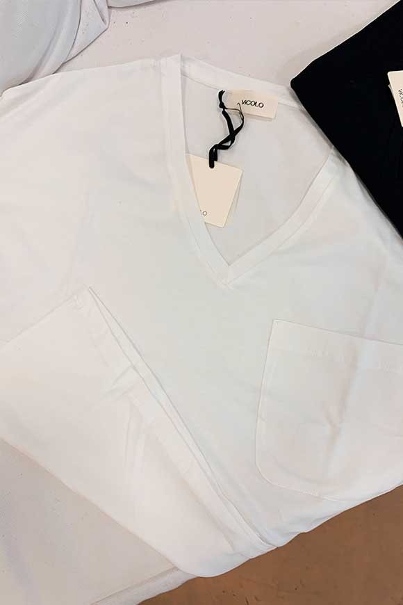 Vicolo - T shirt bianca basic con tasca