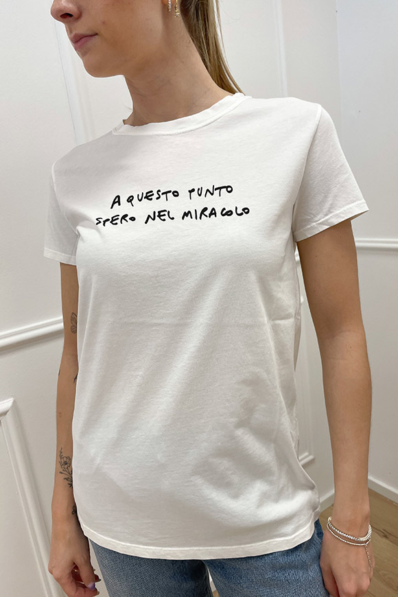 Vicolo - T shirt con scritta nera "Spero nel miracolo"