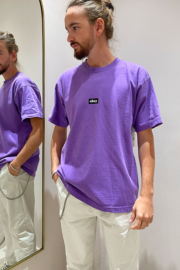 Obey - Basic purple t shirt with logo print on the front