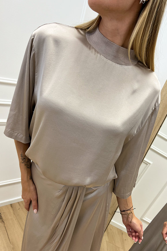Haveone - T shirt over silk in raso