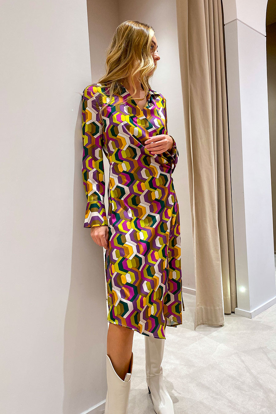 Vicolo - Midi dress in burgundy and pistachio geometric pattern