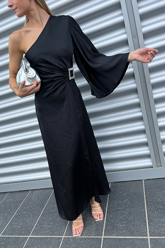 Simona Corsellini - Vestito nero monospalla con fibbia gioiello