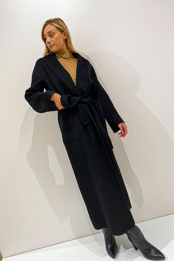 Vicolo - Long black coat with belt at the waist