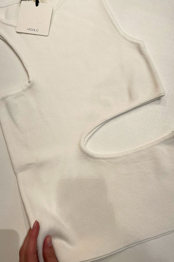 Vicolo - Top in maglia bianco cut out