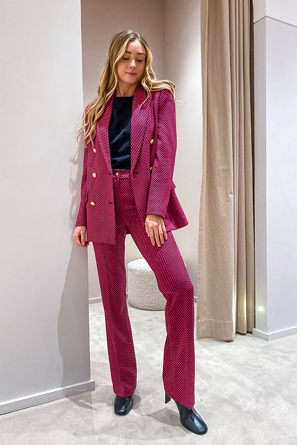 Vicolo - Fuchsia and black zigzag patterned trousers with golden button