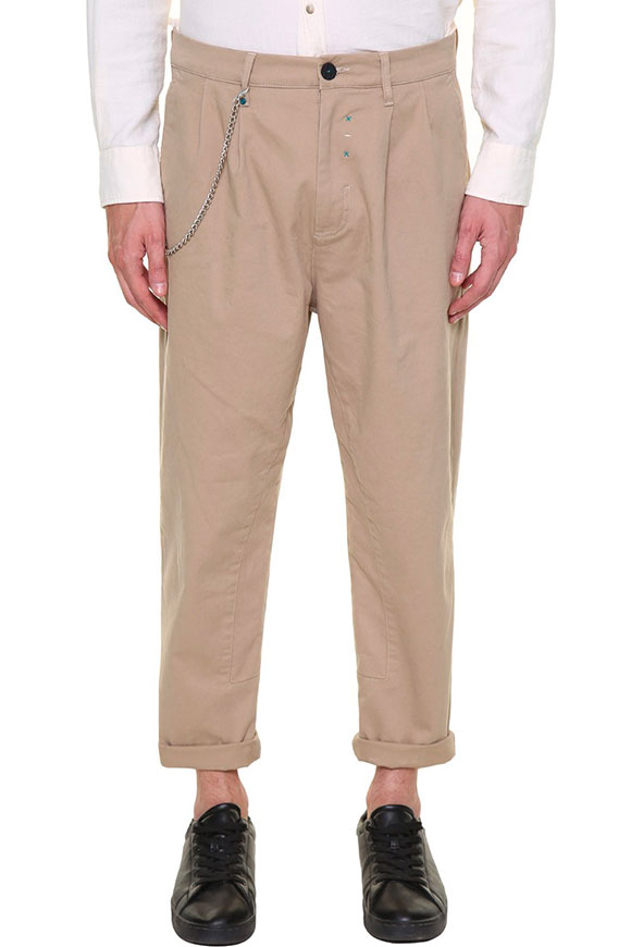Block Eleven - Pantalone beige freddo con pinces e catena