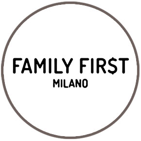 Logo marca abbigliamento Family First