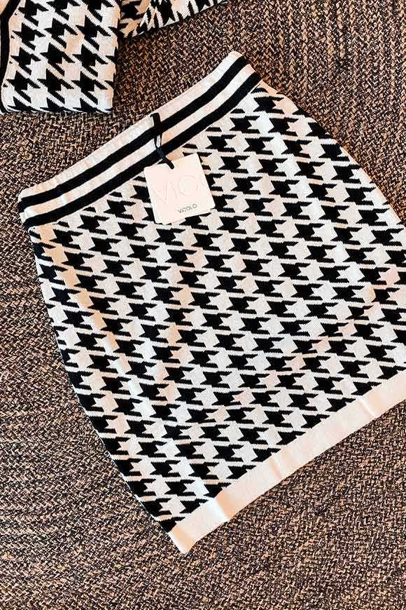 Vicolo - Black and white houndstooth macro skirt