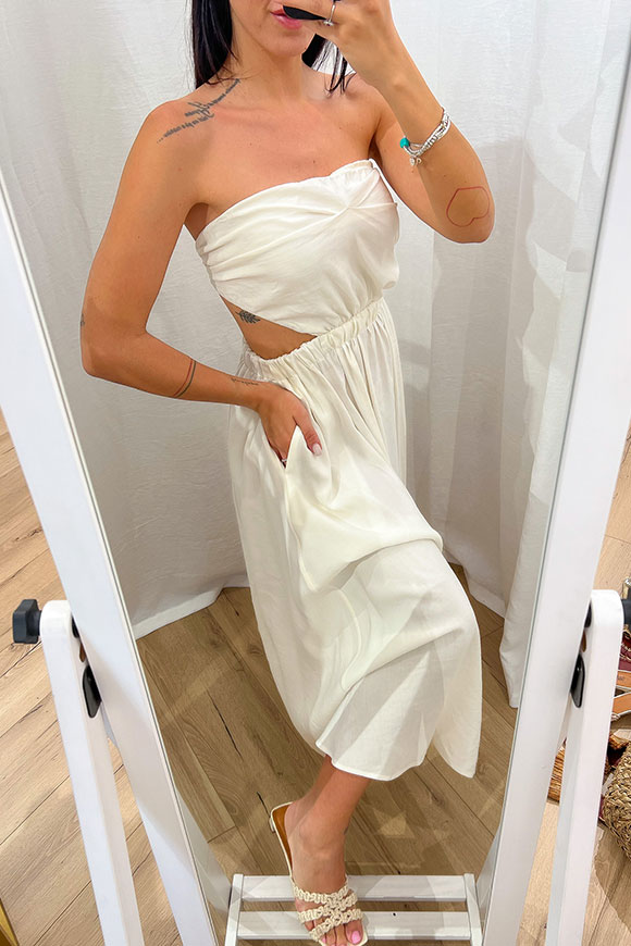 Vicolo - Vestito bianco a fascia con cut out in lino