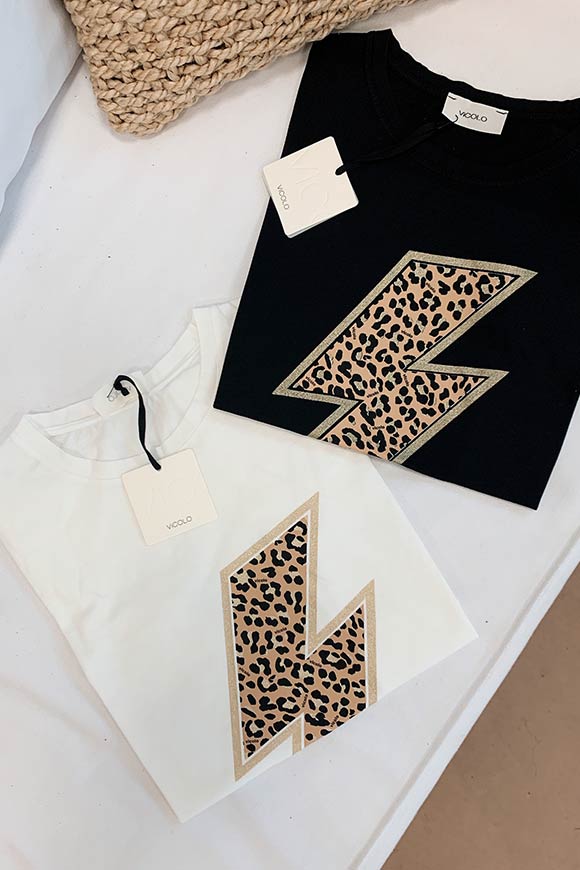 Vicolo - T shirt bianca con stampa fulmine leopardato