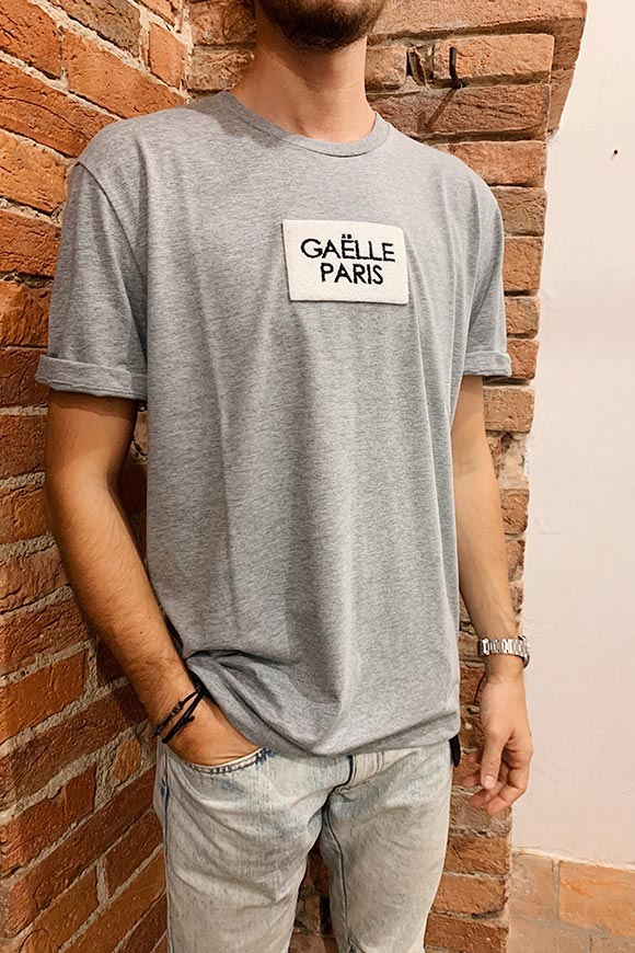 Gaelle - T shirt grigia con patch logo
