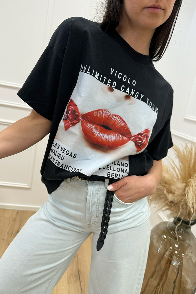 Vicolo - T shirt basic nera stampa bocca caramella