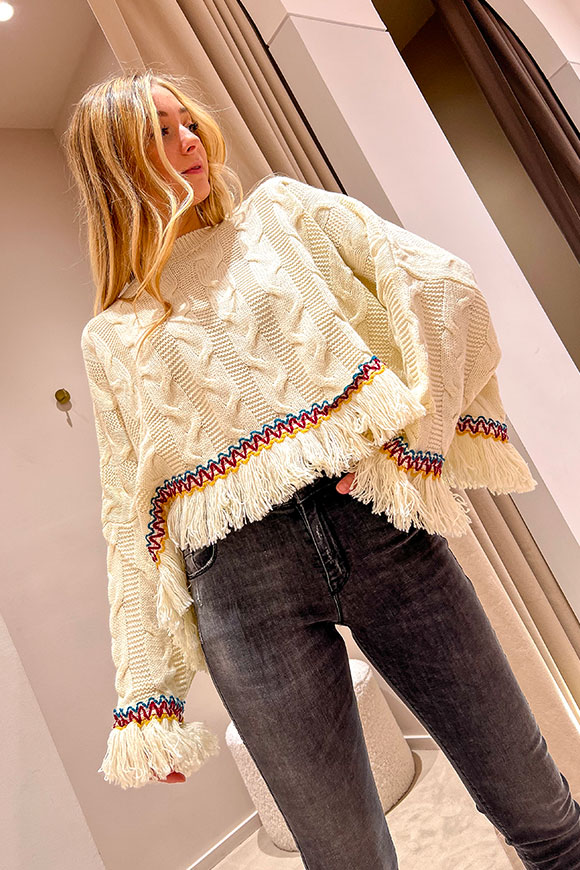 Vicolo - Over box butter sweater with fringes