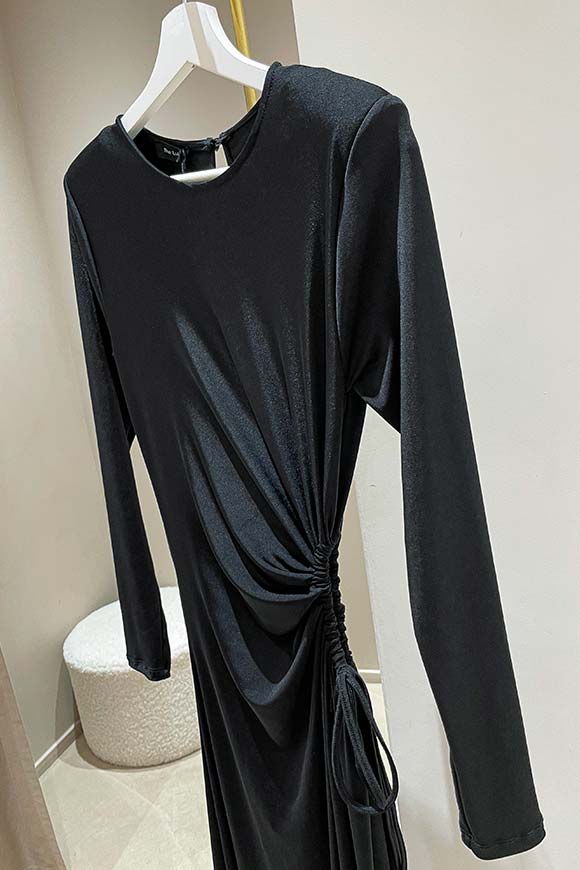The Lulù - Vestito nero con oblò arricciato sul fianco