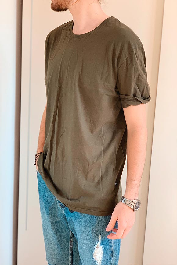 Gianni Lupo - T shirt verde militare girocollo basica