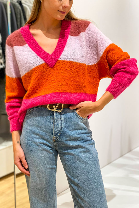 Dixie - Orange, blush and fuchsia color block sweater with V-neck