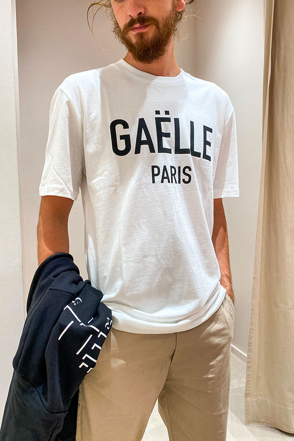 Gaelle - White t-shirt with black central logo print