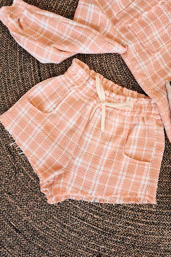 Vicolo - Candy shorts with fringed salmon checks