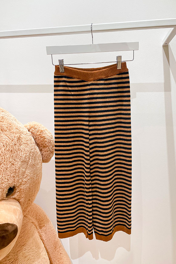 Vicolo Bambina - Camel and black striped knitted trousers